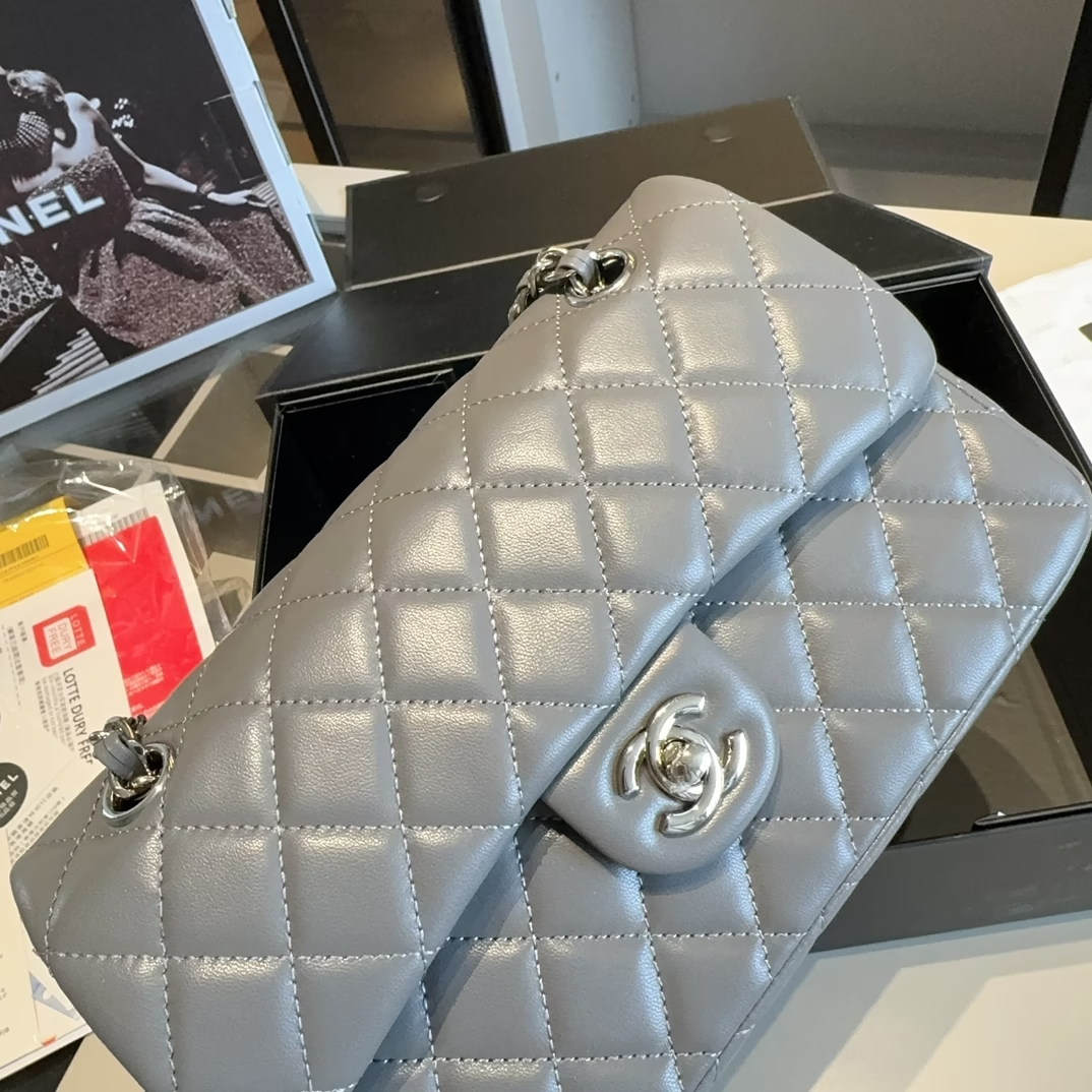 cc-new-arrival-lambskin-silver-hardware-size-23-14-6-cm-6728