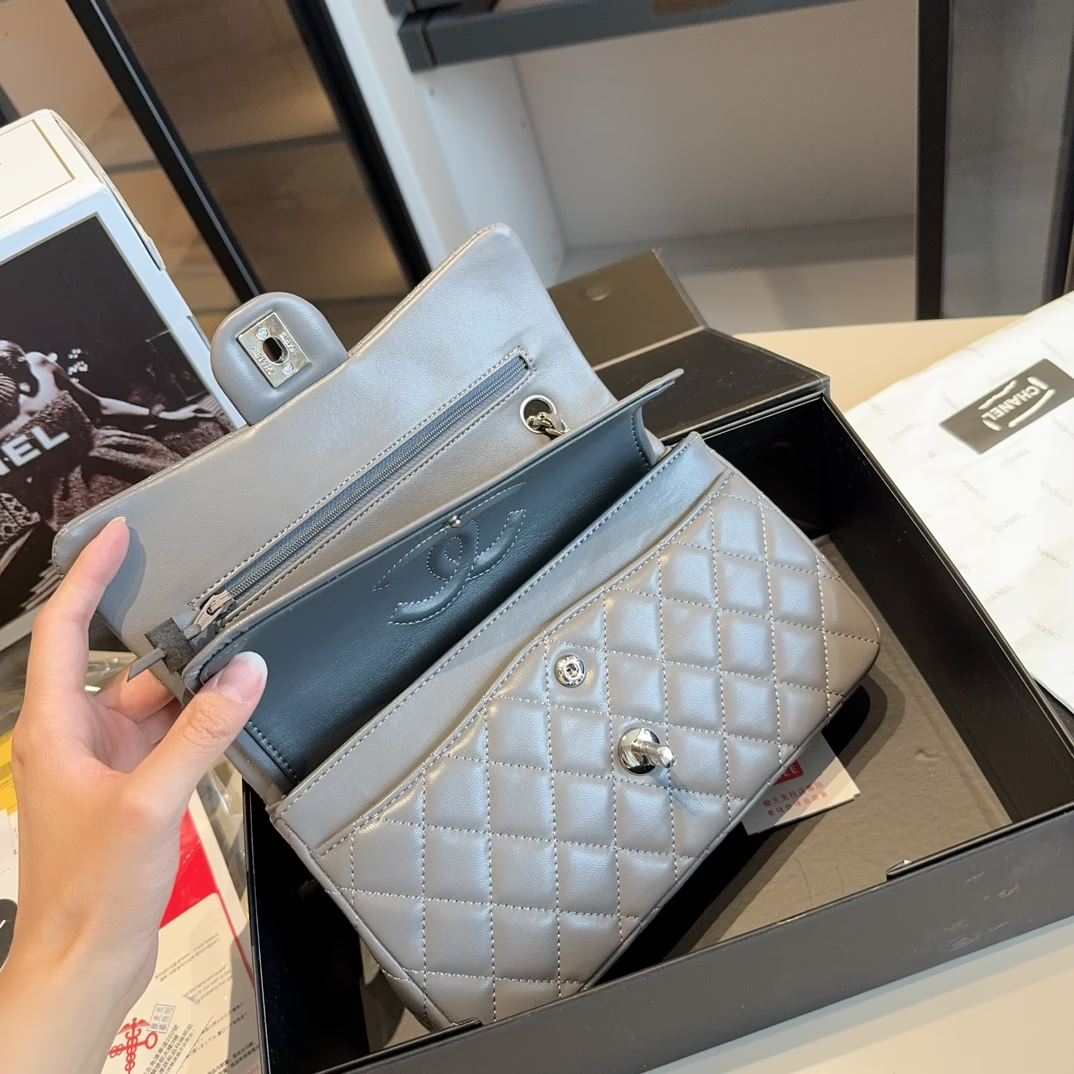 cc-new-arrival-lambskin-silver-hardware-size-23-14-6-cm-6728