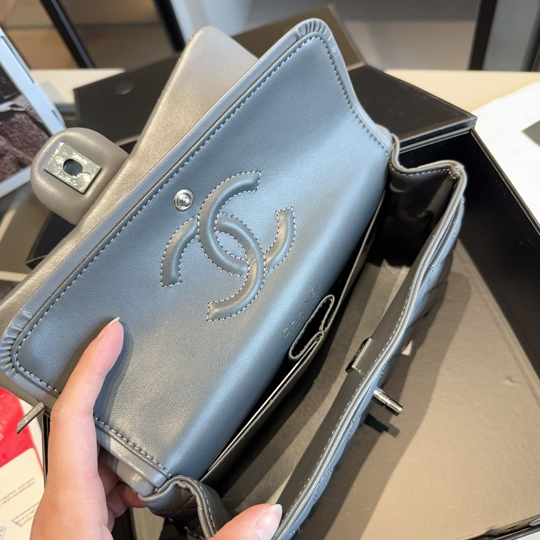 cc-new-arrival-lambskin-silver-hardware-size-23-14-6-cm-6728