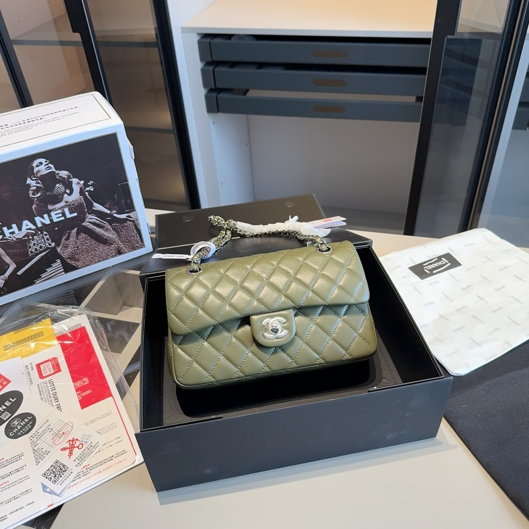 cc-new-arrival-lambskin-silver-hardware-size-23-14-6-cm-6728