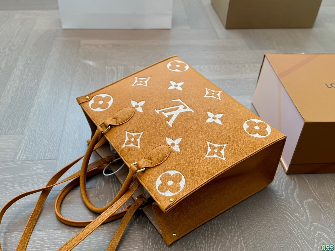 Louis new arrival MM onthego bag size; 34*27 cm