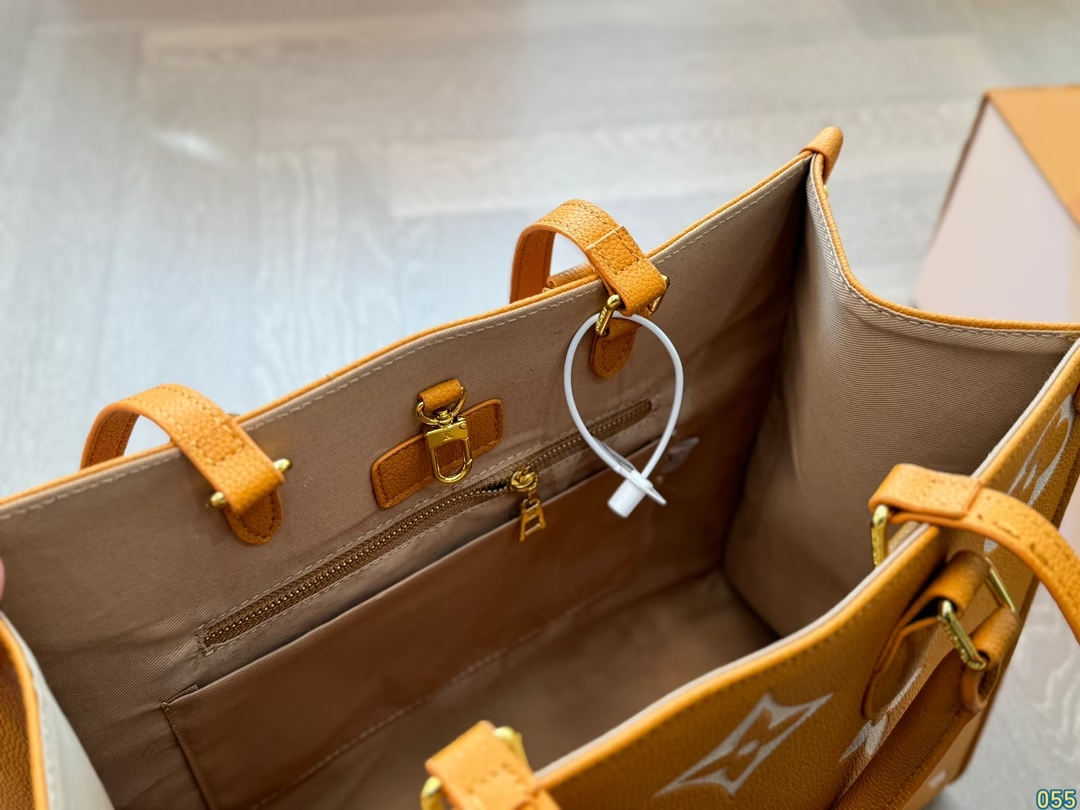 Louis new arrival MM onthego bag size; 34*27 cm