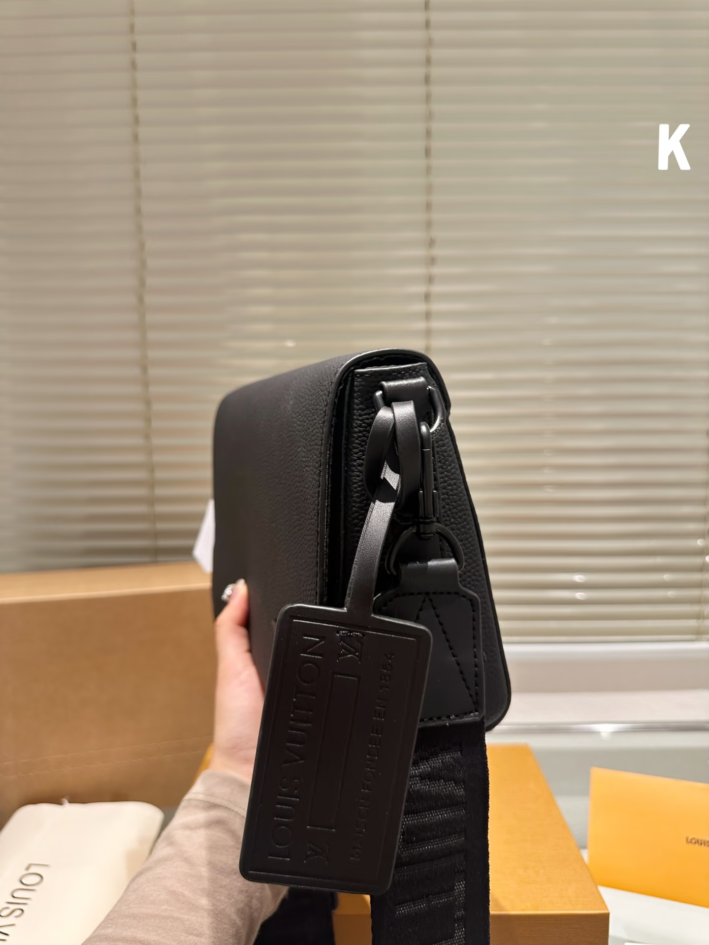 Louis new arrival District PM men bag size: 22 cm