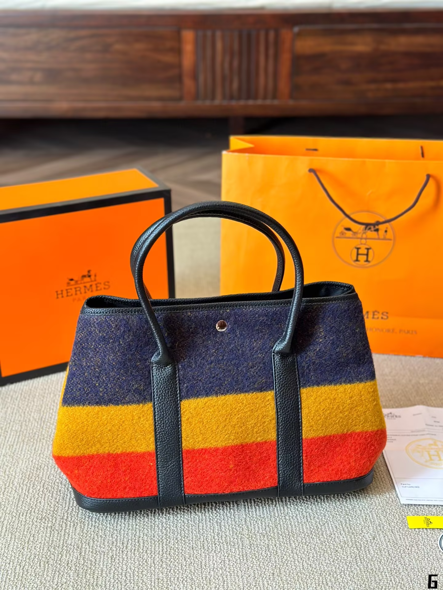 Her new arrival garden bag size; 36*25 cm