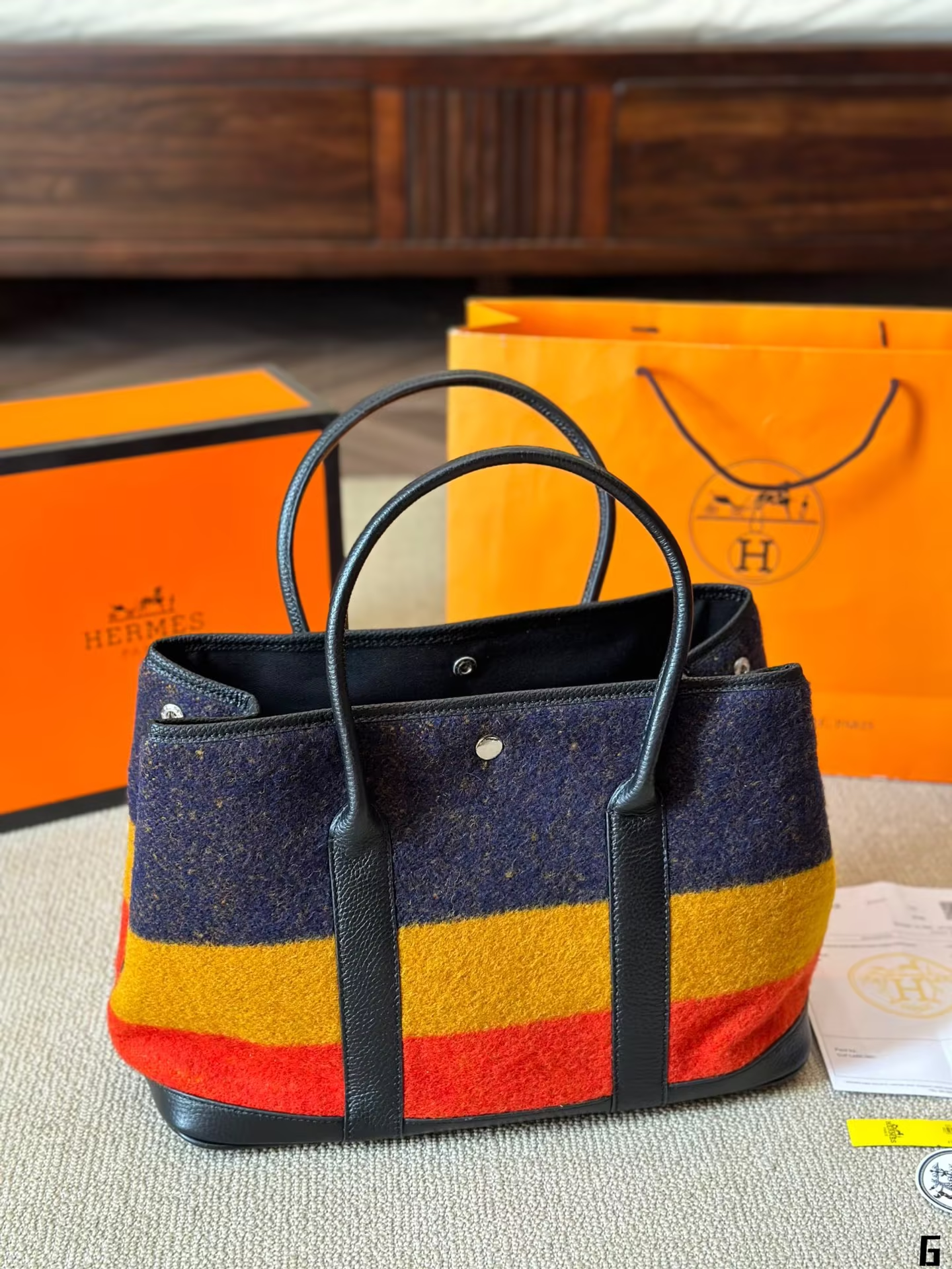 Her new arrival garden bag size; 36*25 cm