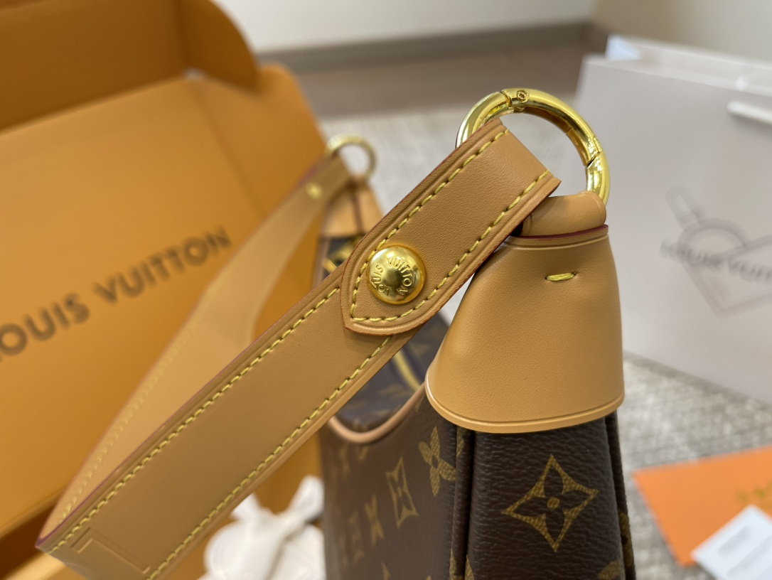 Louis new arrival hobo bag size:30*8*28cm