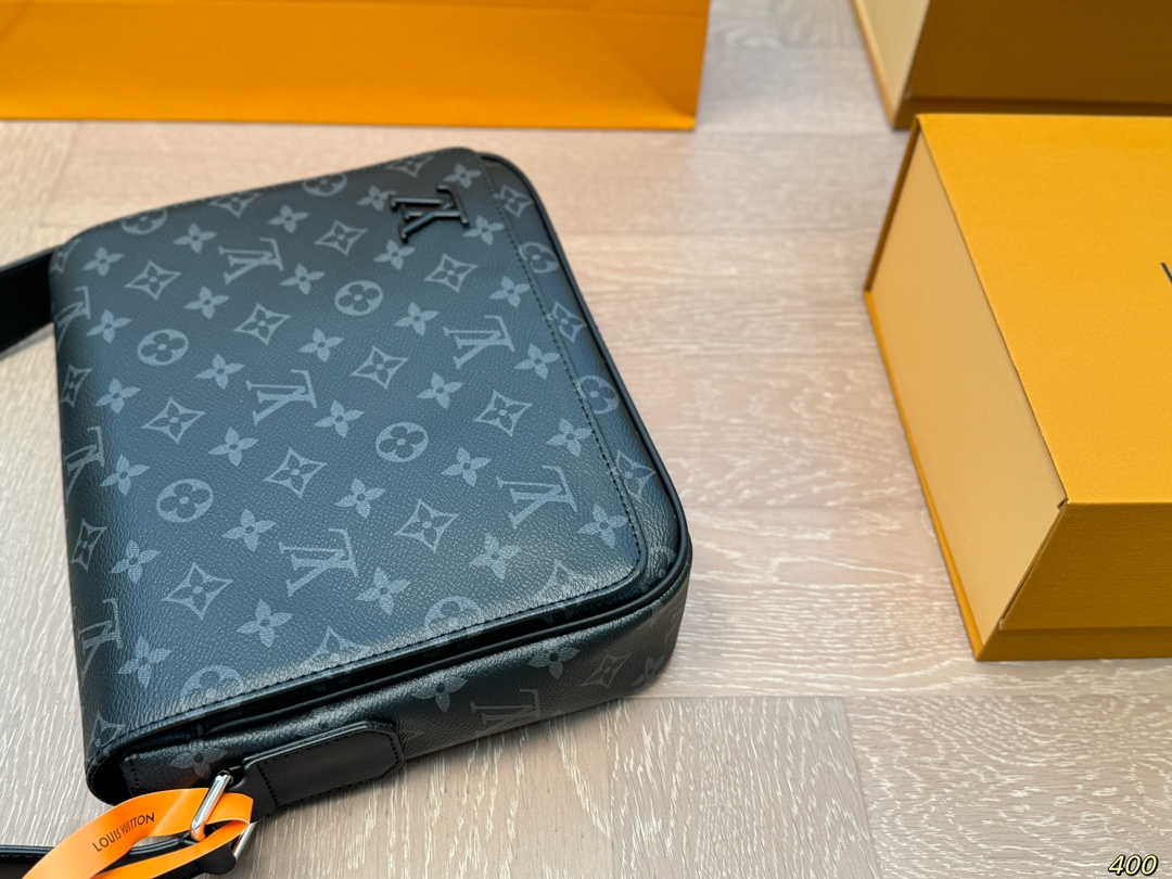 louis-new-arrival-men-and-women-bag-size-26-21cm-8583