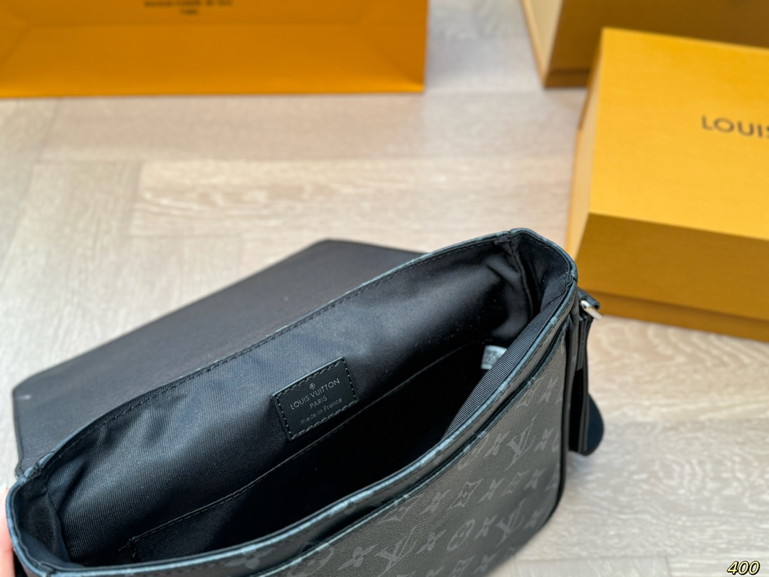 louis-new-arrival-men-and-women-bag-size-26-21cm-8583