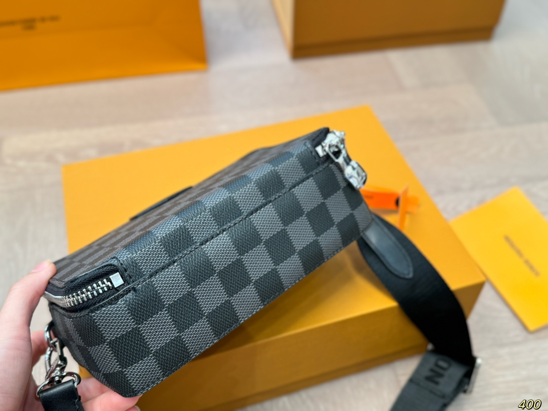 louis-new-arrival-men-camera-bag-size-19-12-cm-9950