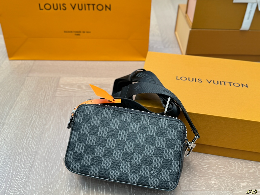 louis-new-arrival-men-camera-bag-size-19-12-cm-9950