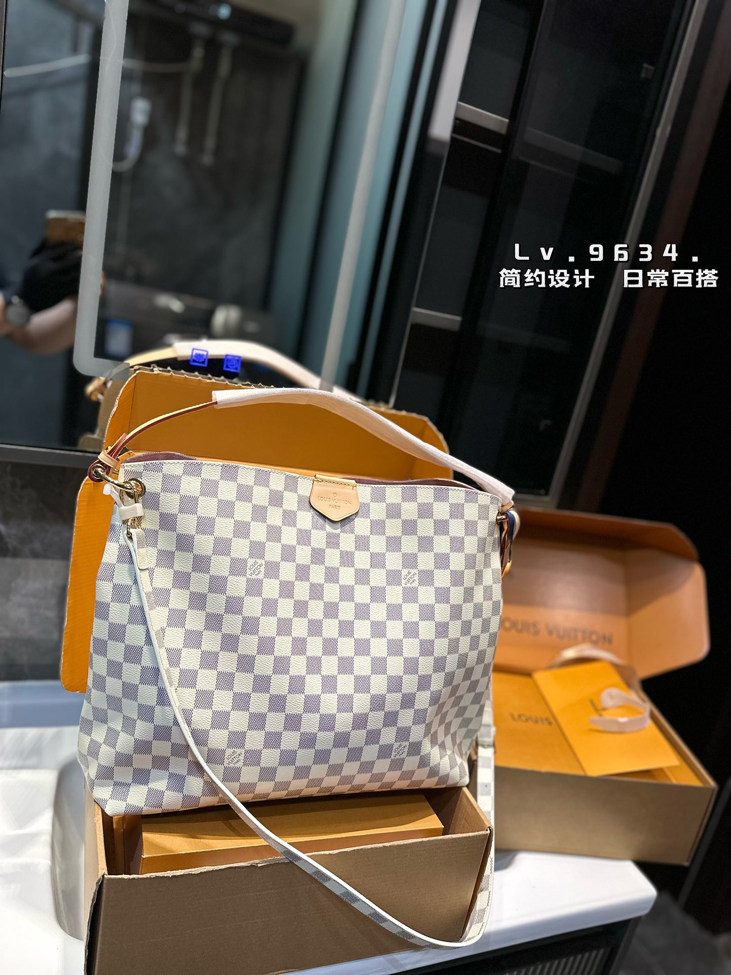 louis-new-arrival-graceful-mm-bag-02-size-36-33-cm-9911