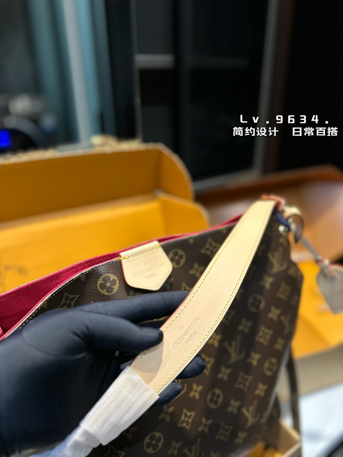 Louis new arrival graceful MM bag size: 36*33 cm