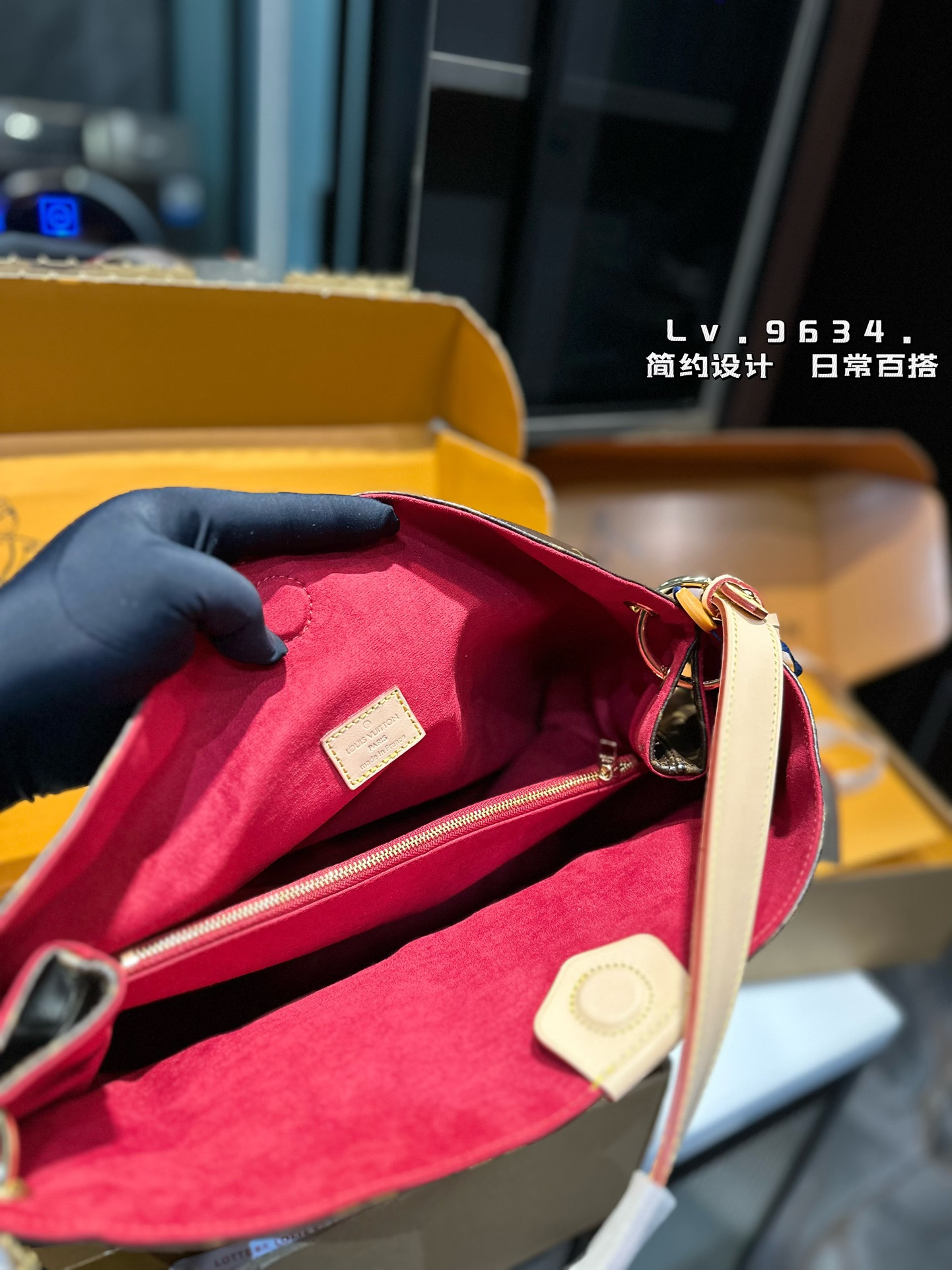 Louis new arrival graceful MM bag size: 36*33 cm