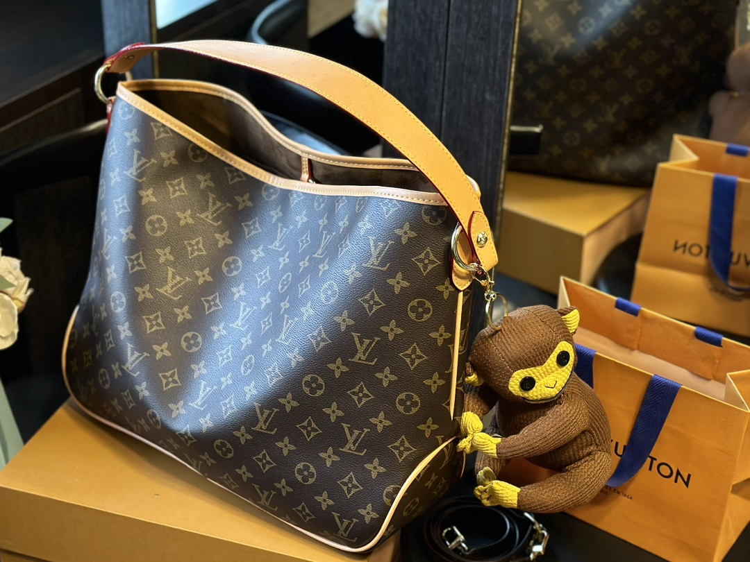 Louis new arrival vivian tote bag size: 36cm