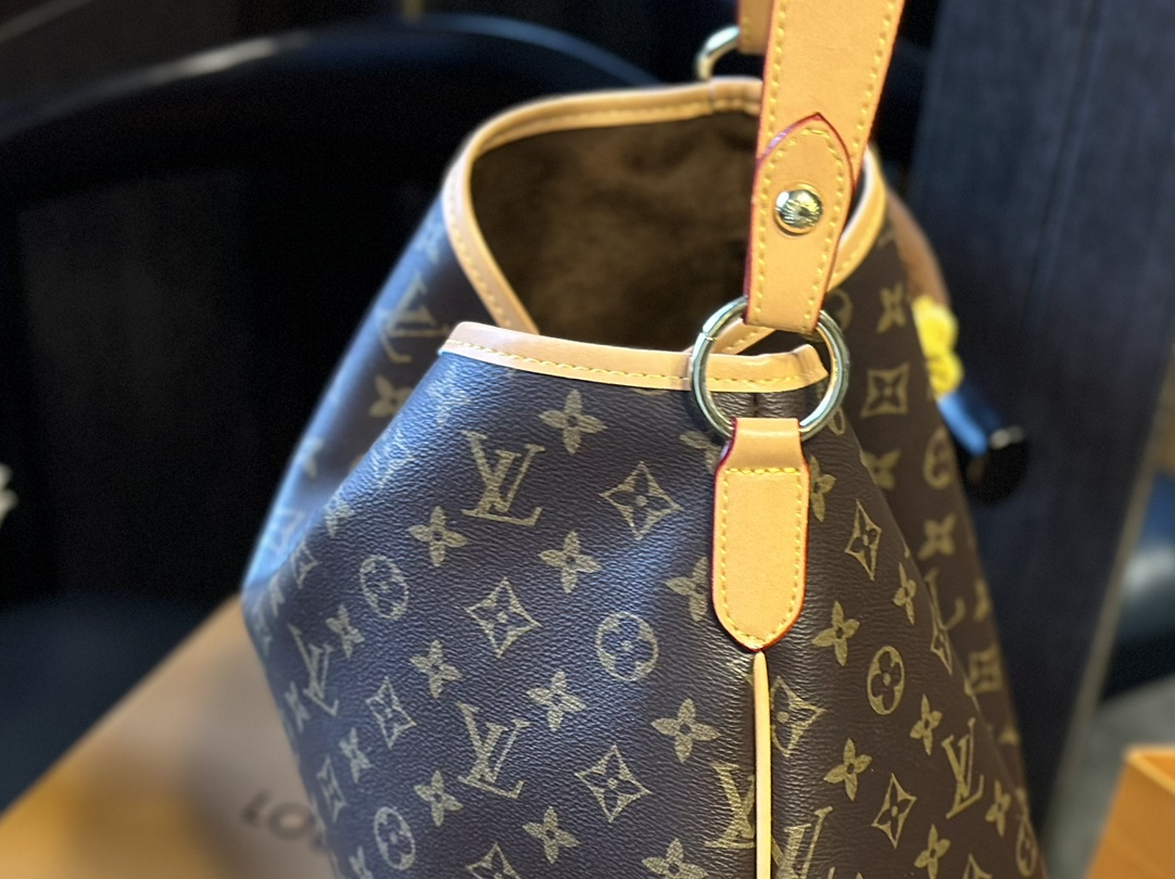 Louis new arrival vivian tote bag size: 36cm