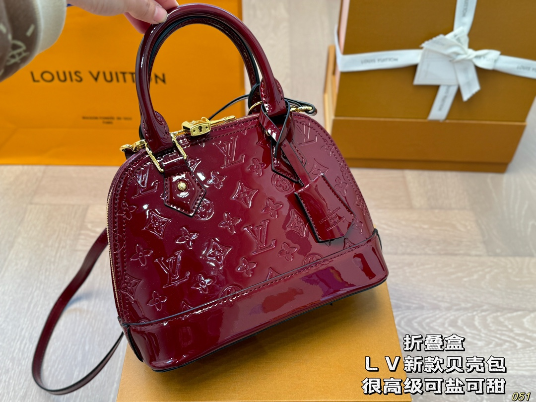 louis-2024-new-arrival-bb-bag-size-24-18-cm-720