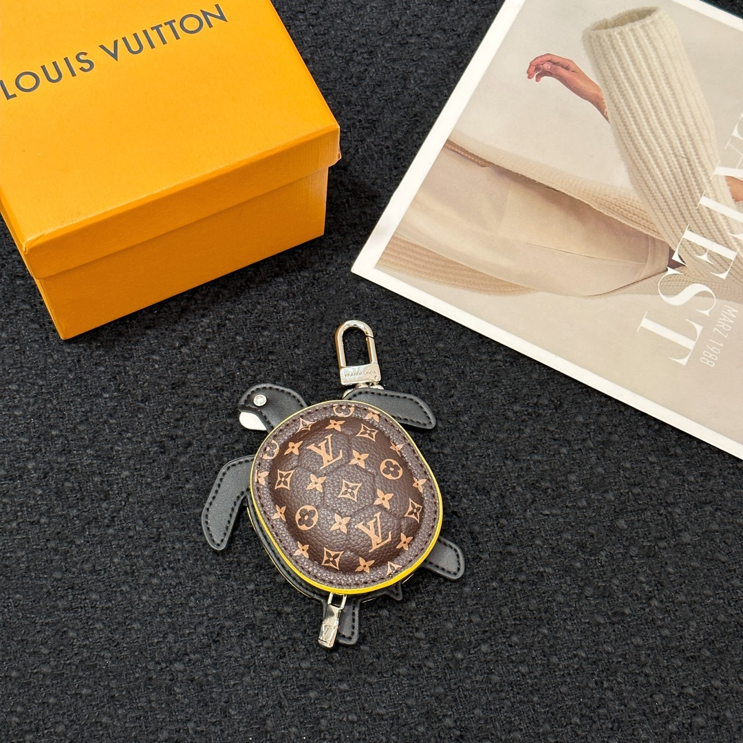 louis-new-arrival-turtle-pouch-key-wallet-3619