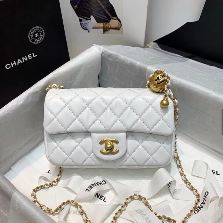 cc-flap-bag-pearl-crush-white-lambskin-size-20-cm-6314