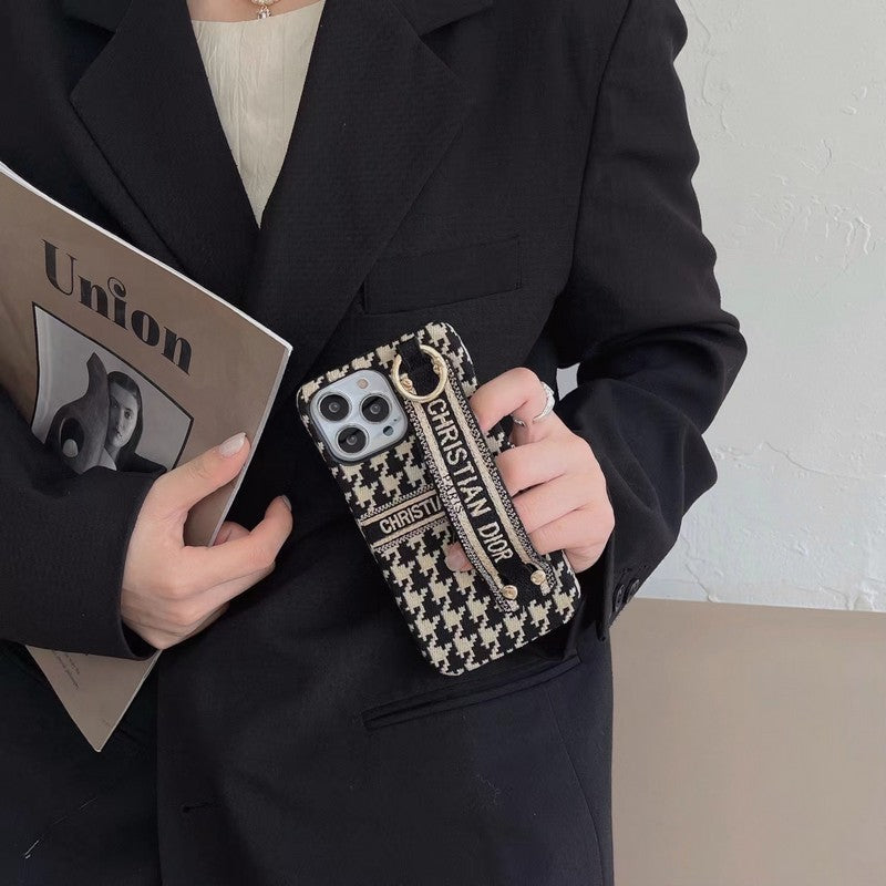 cd-houndstooth-wristband-iphone-case-3527