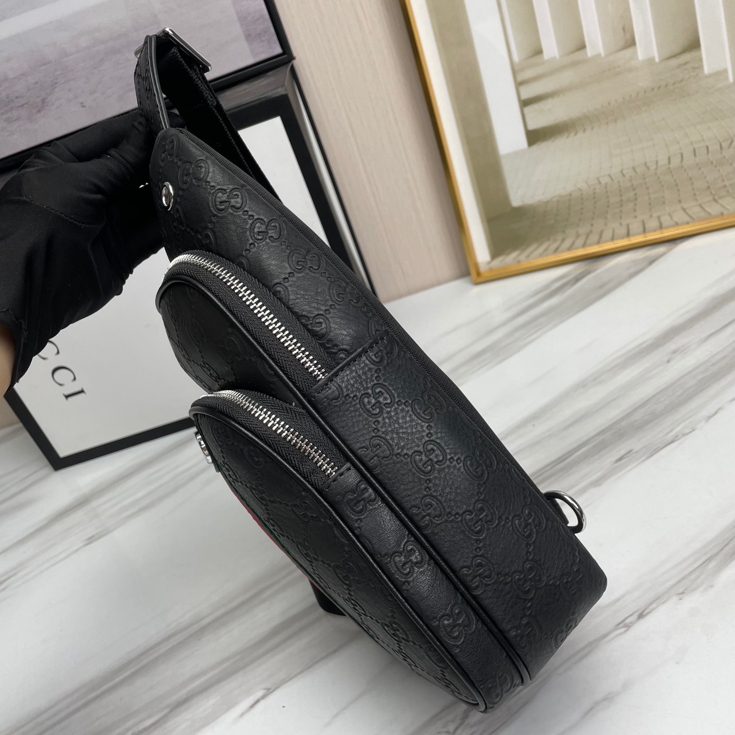 GG new arrival men bag size : 17x30x8 cm