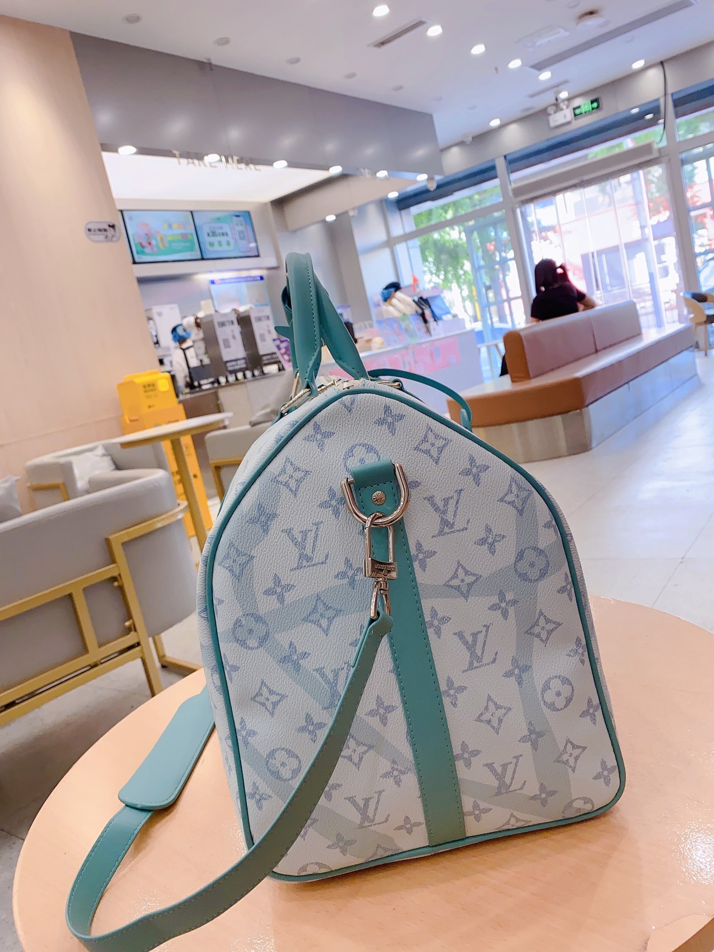 Louis N50069 KEEPALL BANDOULI��RE 50 Damier Salt bag size: 50*29*23 cm