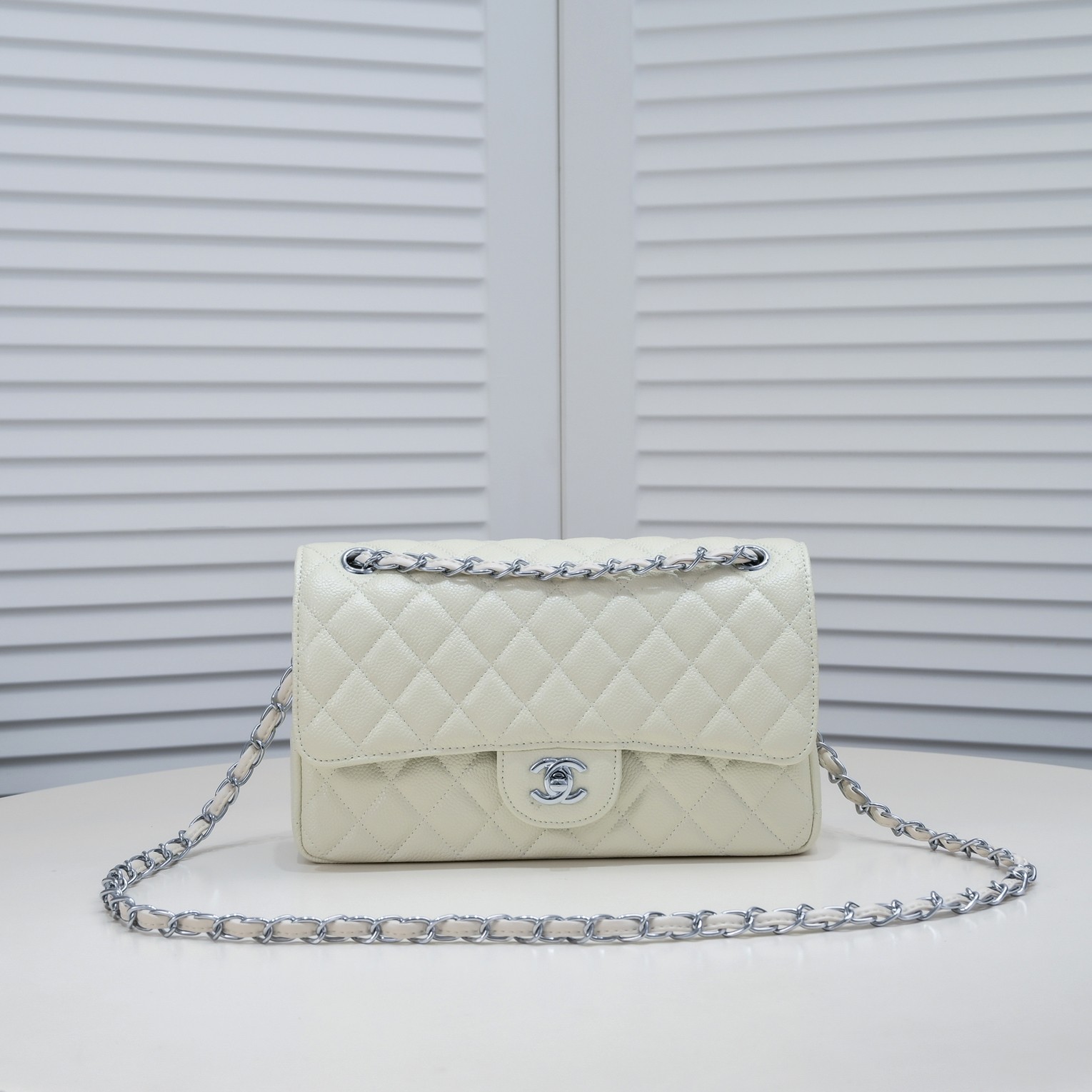 cc-cf2-55-caviar-leather-bag-8-colors-size-25-5-16-6-5cm-9230