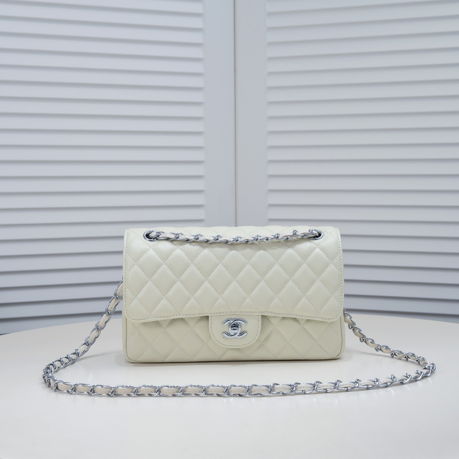 cc-cf2-55-caviar-leather-bag-8-colors-size-25-5-16-6-5cm-9230