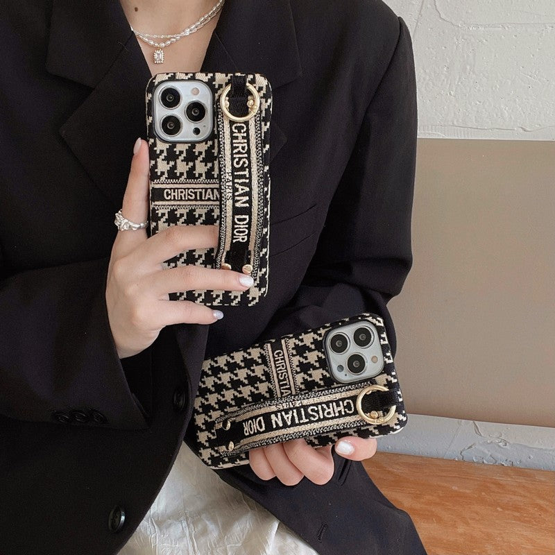 cd-houndstooth-wristband-iphone-case-3527
