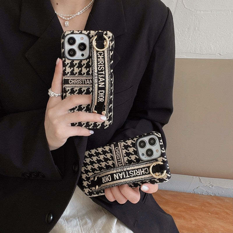 cd-houndstooth-wristband-iphone-case-3527