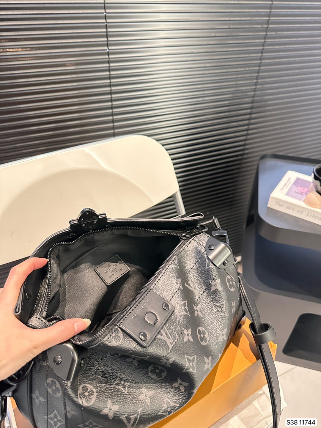 Louis new arrival Soul Trunk men bag size: 29*17 cm