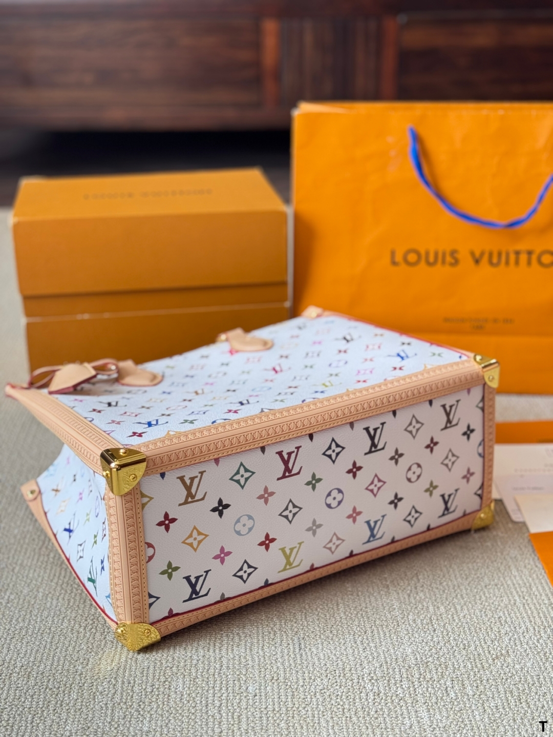 Louis new arrival 25 onthego tote bag size:35*30 cm