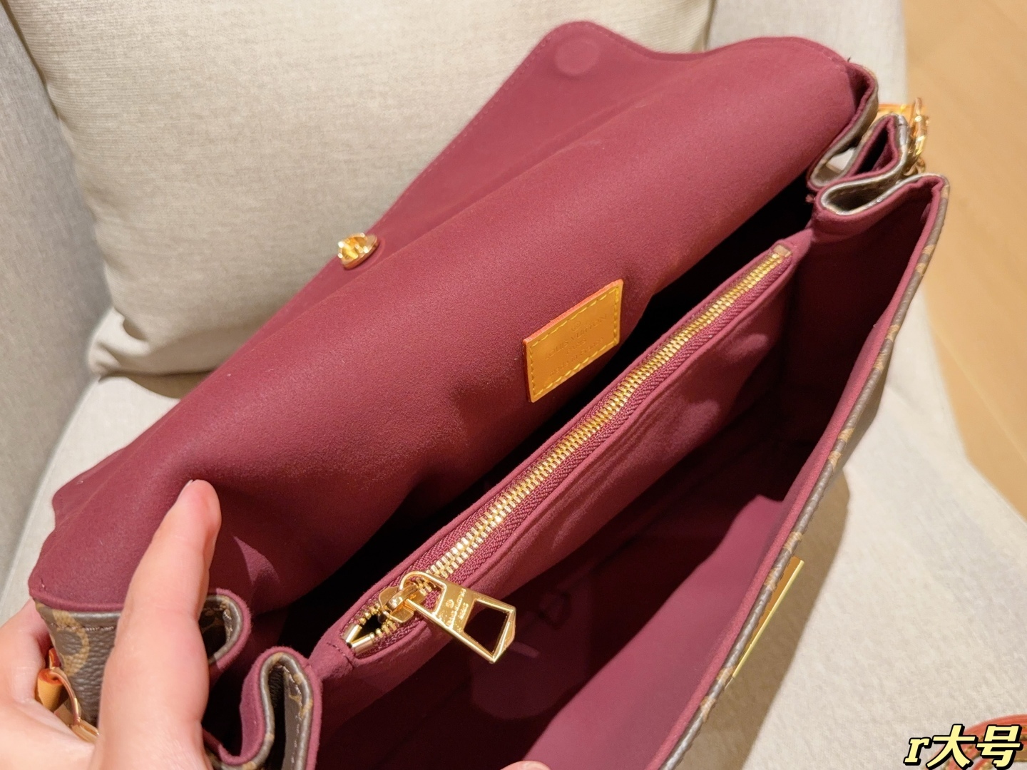 louis-new-arrival-25ss-hideaway-hobo-bag-size-30-19-11-cm-6393