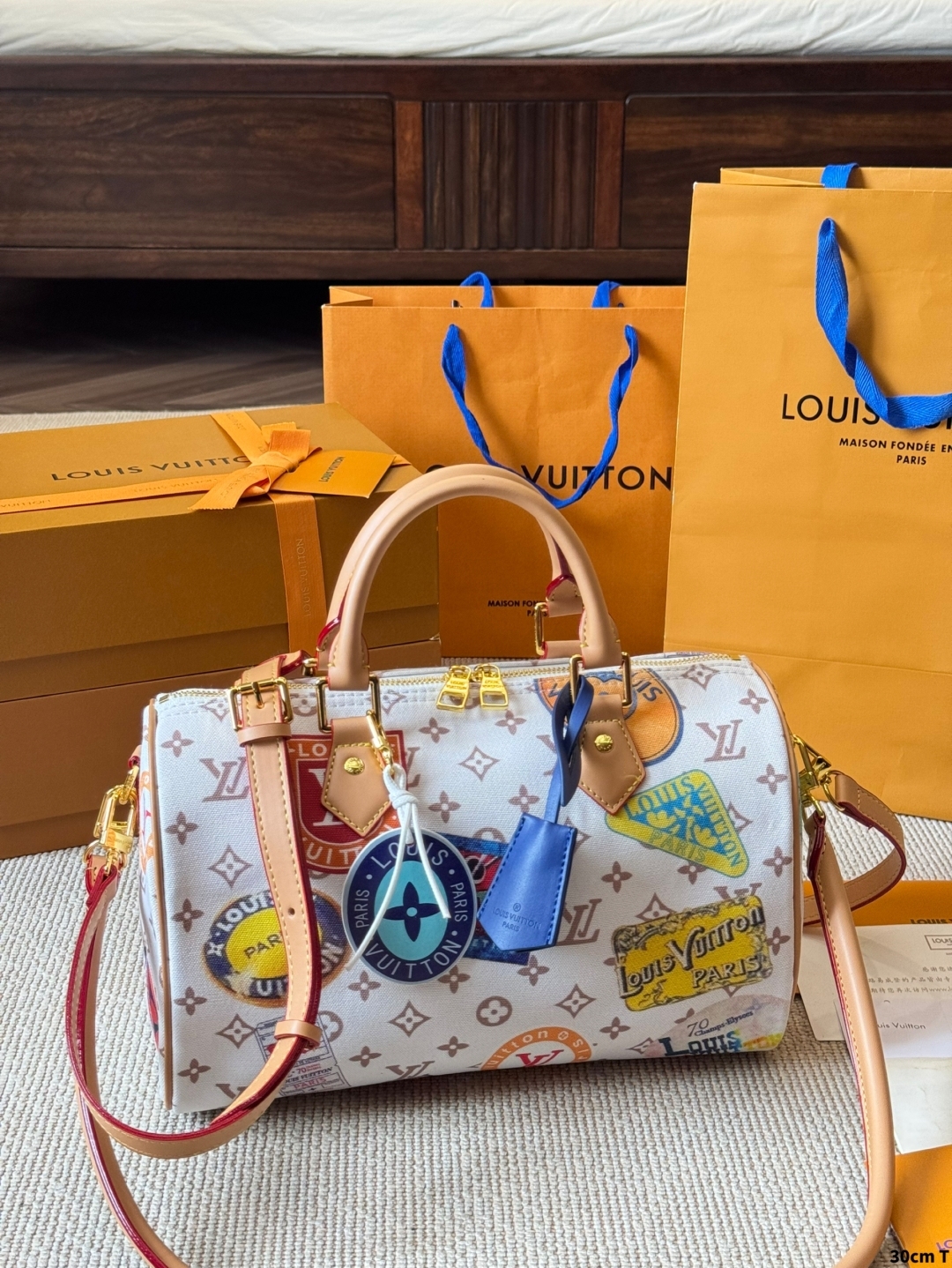 louis-new-arrival-fight-mode-speedy-bag-size-30-cm-3281