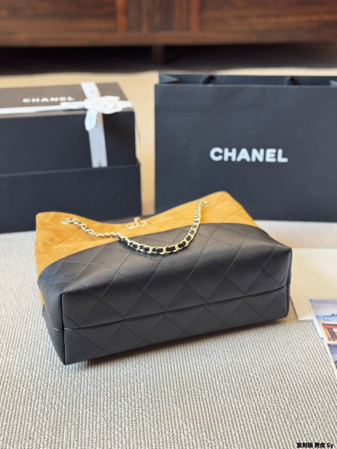 cc 25A Bucket Bag size: 35*23 cm