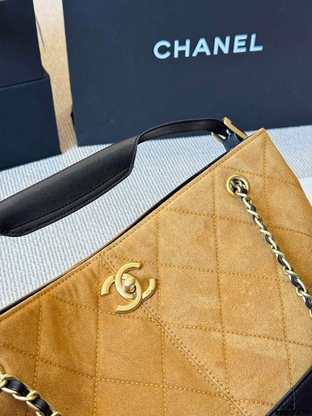 cc 25A Bucket Bag size: 35*23 cm