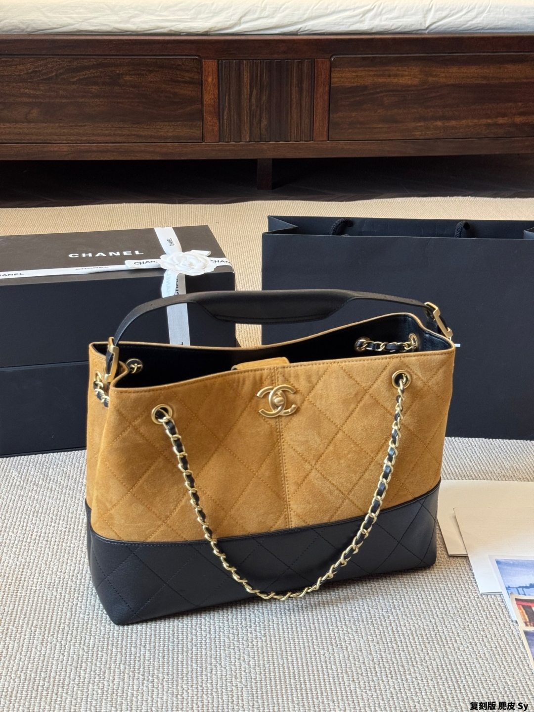 cc 25A Bucket Bag size: 35*23 cm