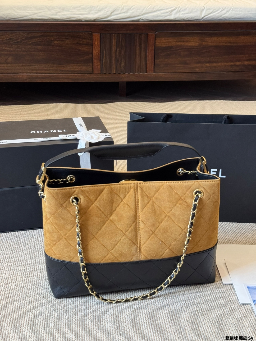 cc 25A Bucket Bag size: 35*23 cm