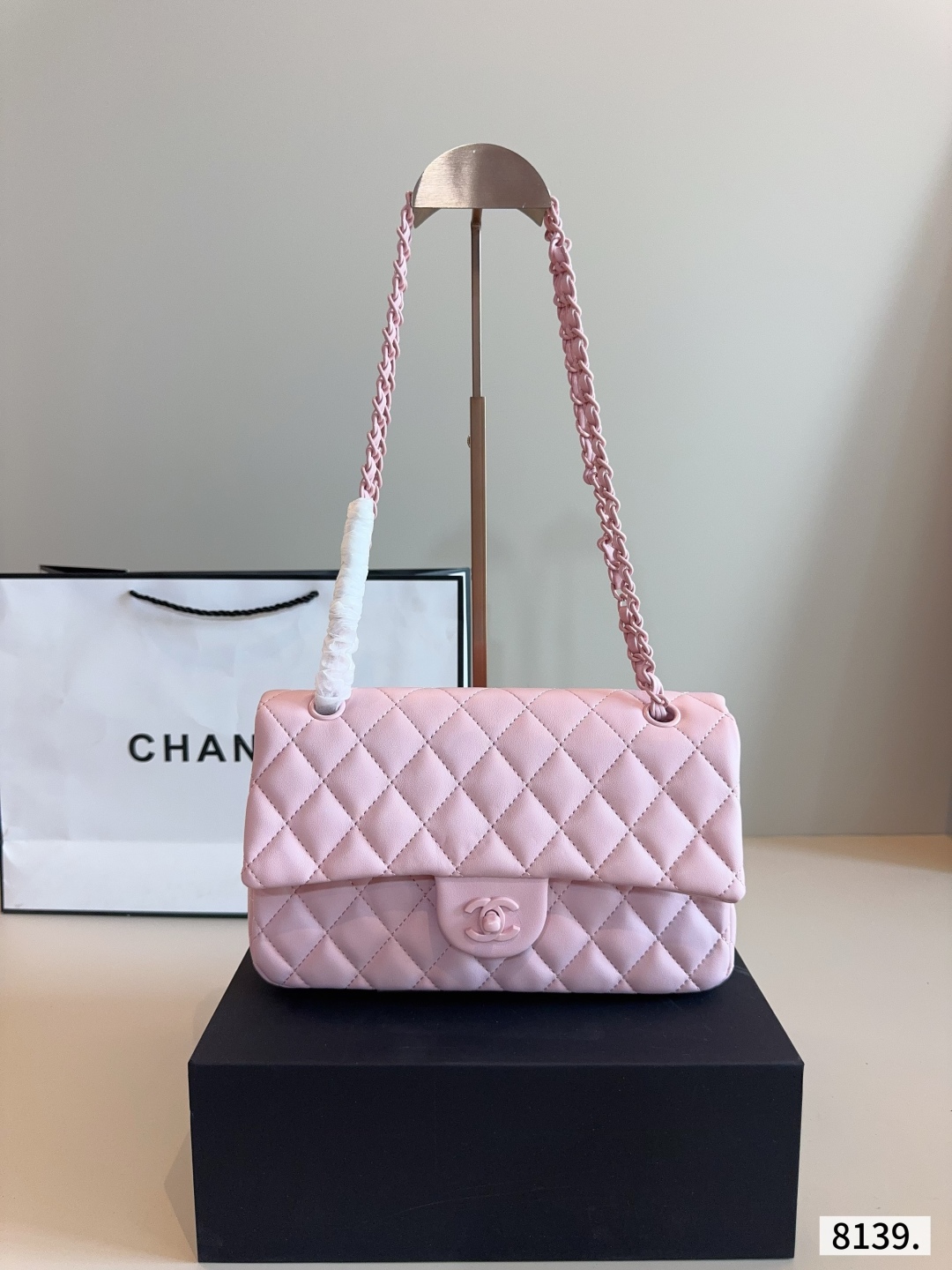cc-new-arrival-cf-chanin-bag-size-25-6-17-cm-959