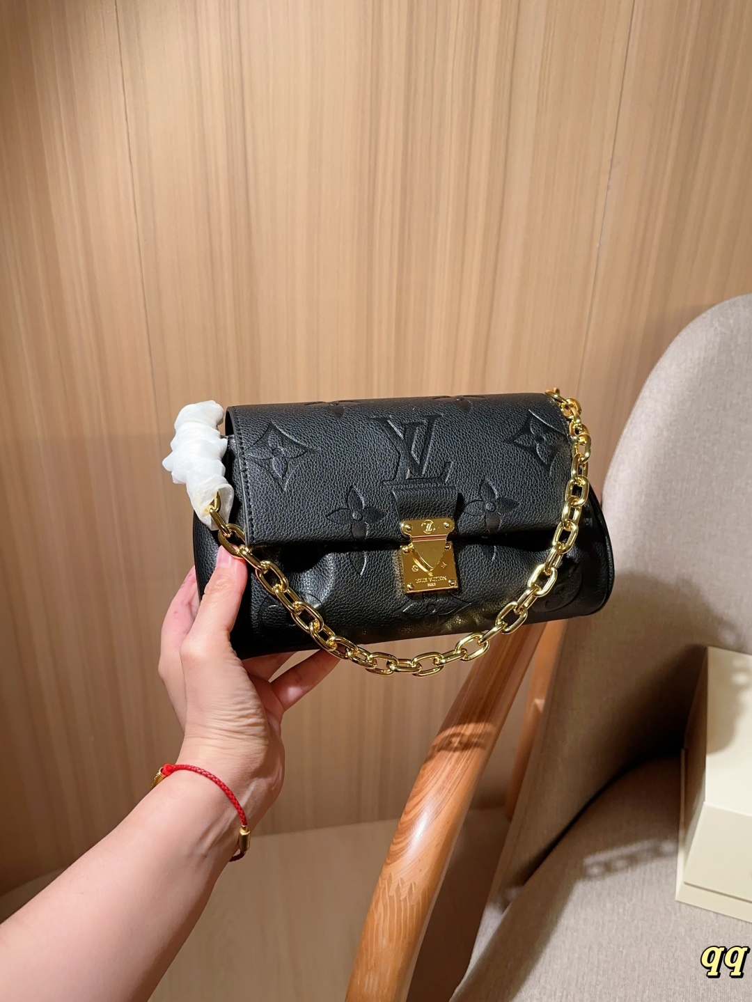 louis-new-arrival-favourite-hobo-bag-size-24-14-9-cm-1339