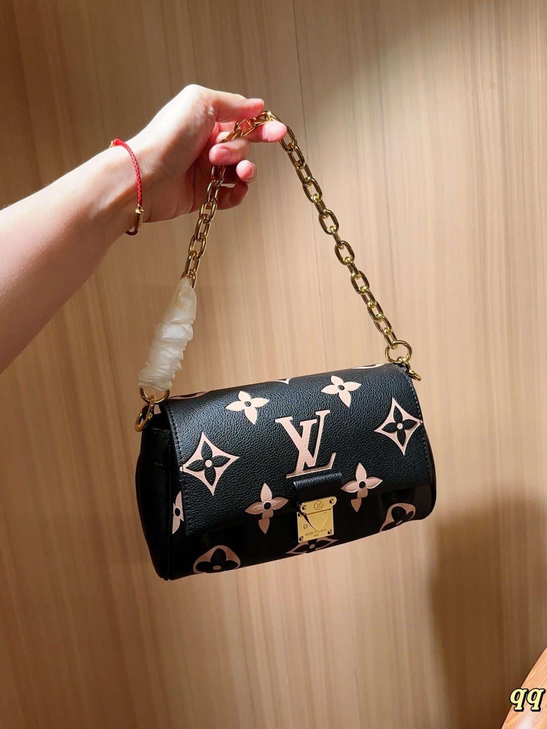 louis-new-arrival-favourite-hobo-bag-size-24-14-9-cm-1339