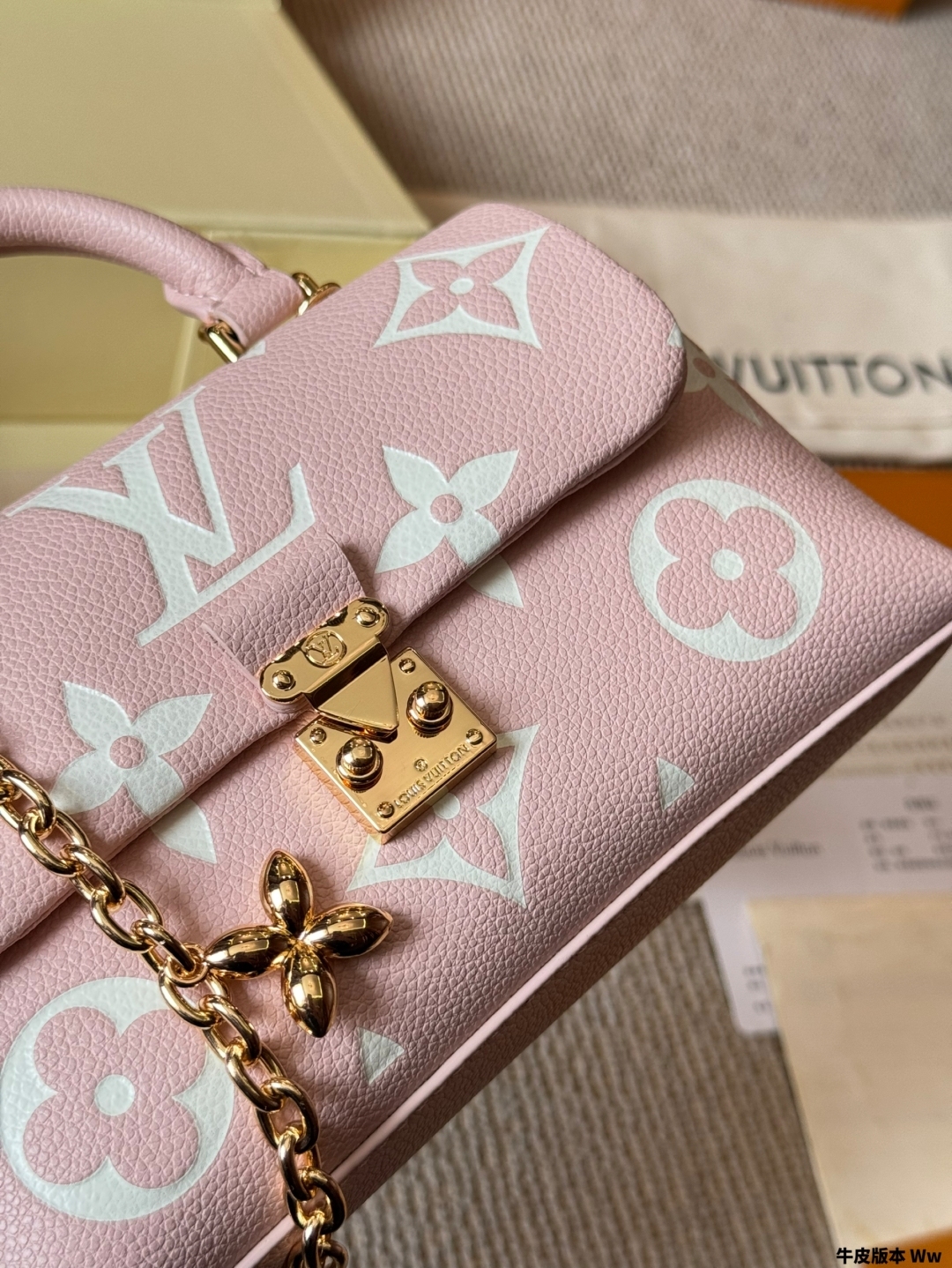 Louis new arrival madeleine bb bag size: 25*16cm