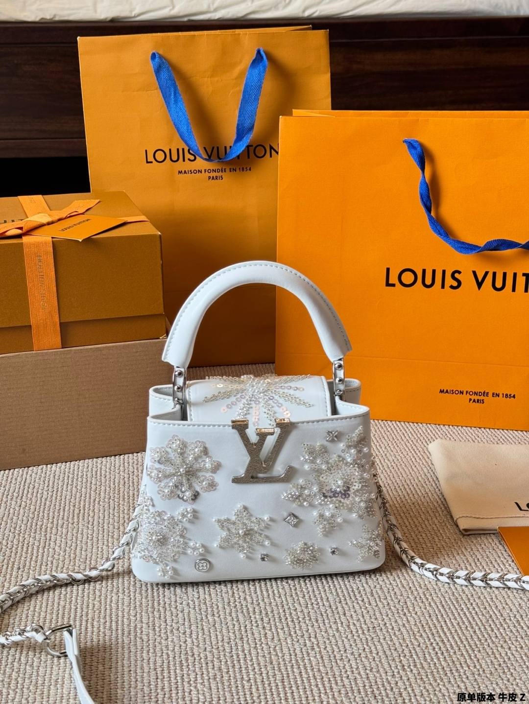 louis-capucines-new-arrival-bag-08-9780