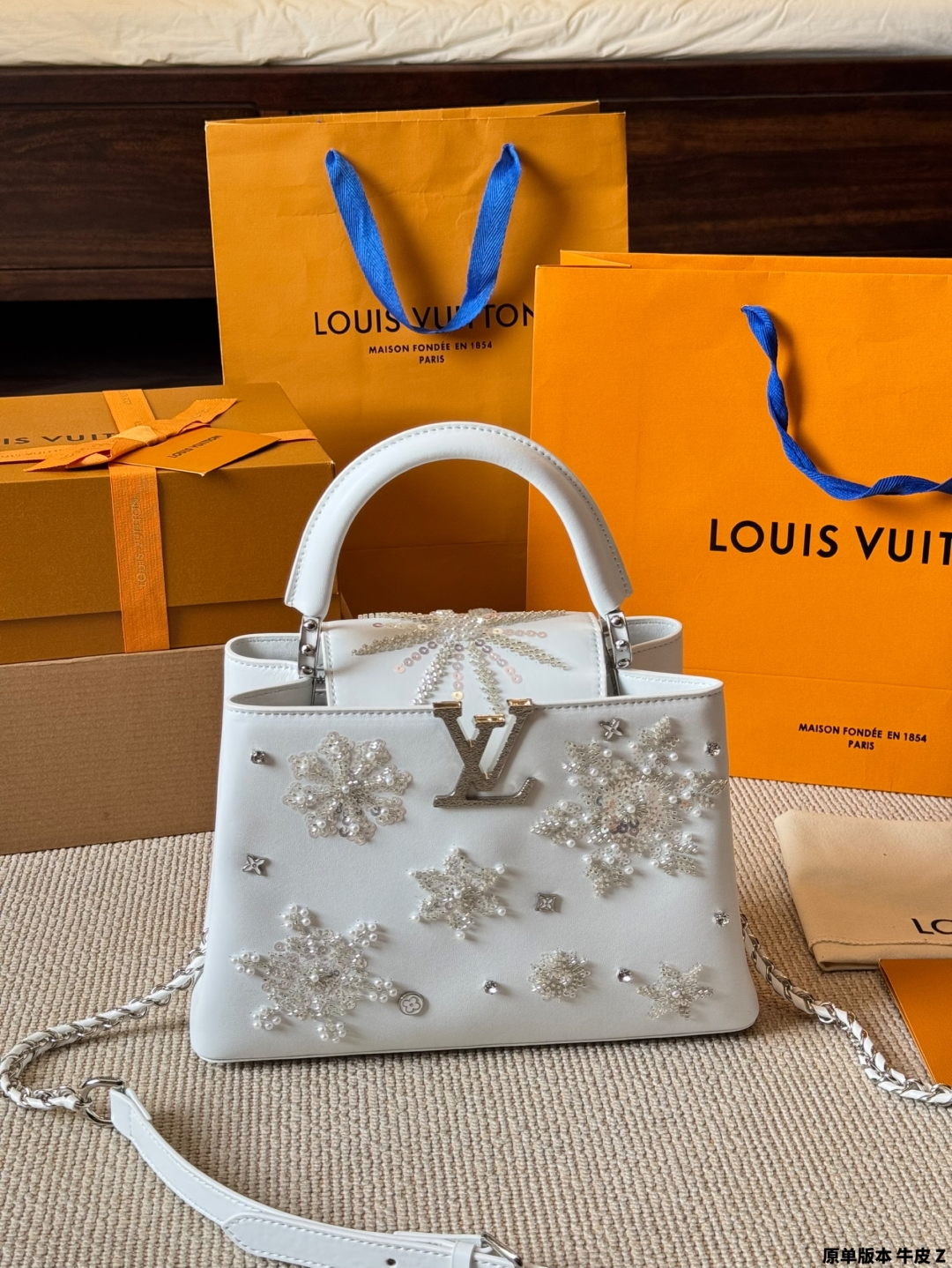 louis-capucines-new-arrival-bag-08-9780