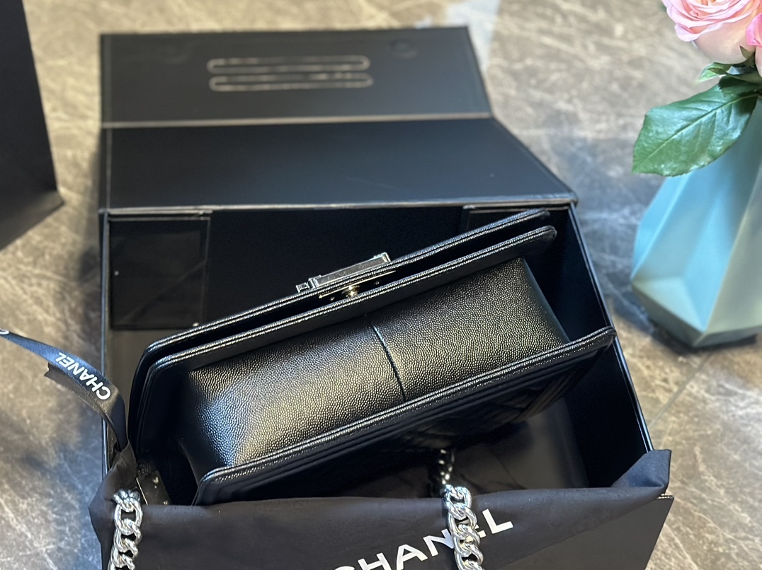 cc-new-arrival-leboy-caviar-leather-size-25-cm-7590