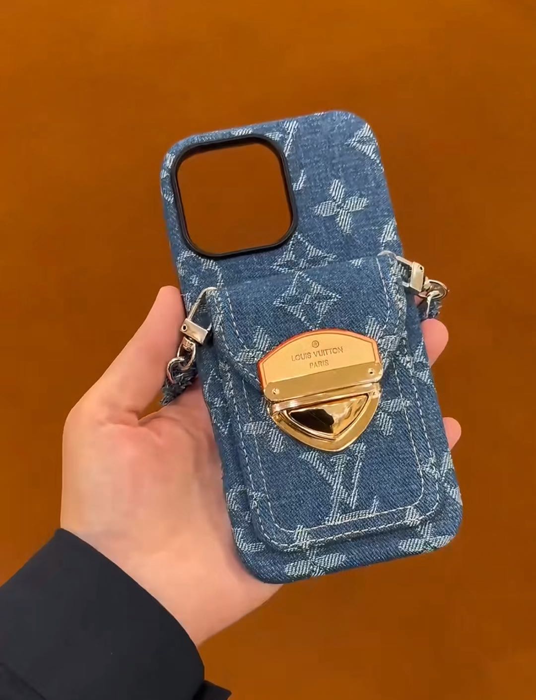 luxury-style-crossbody-magnetic-card-holder-iphone-case-7335