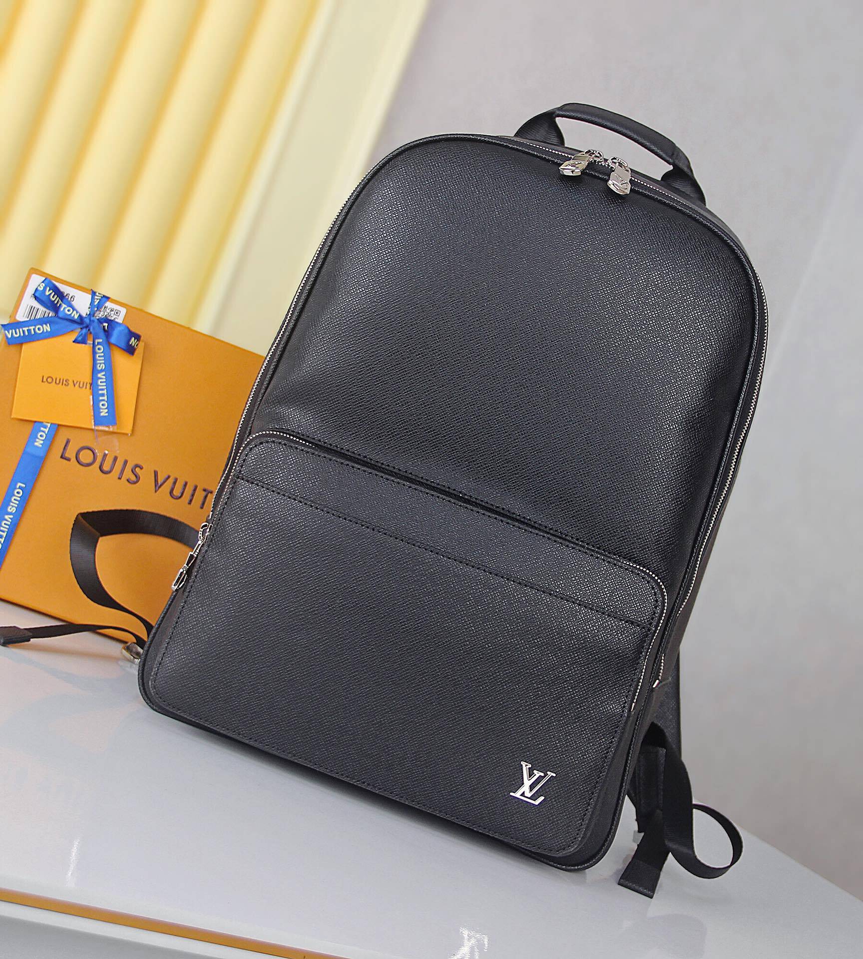 louis-new-arrival-backpack-bag-size-43-x-30-x-14-cm-2351