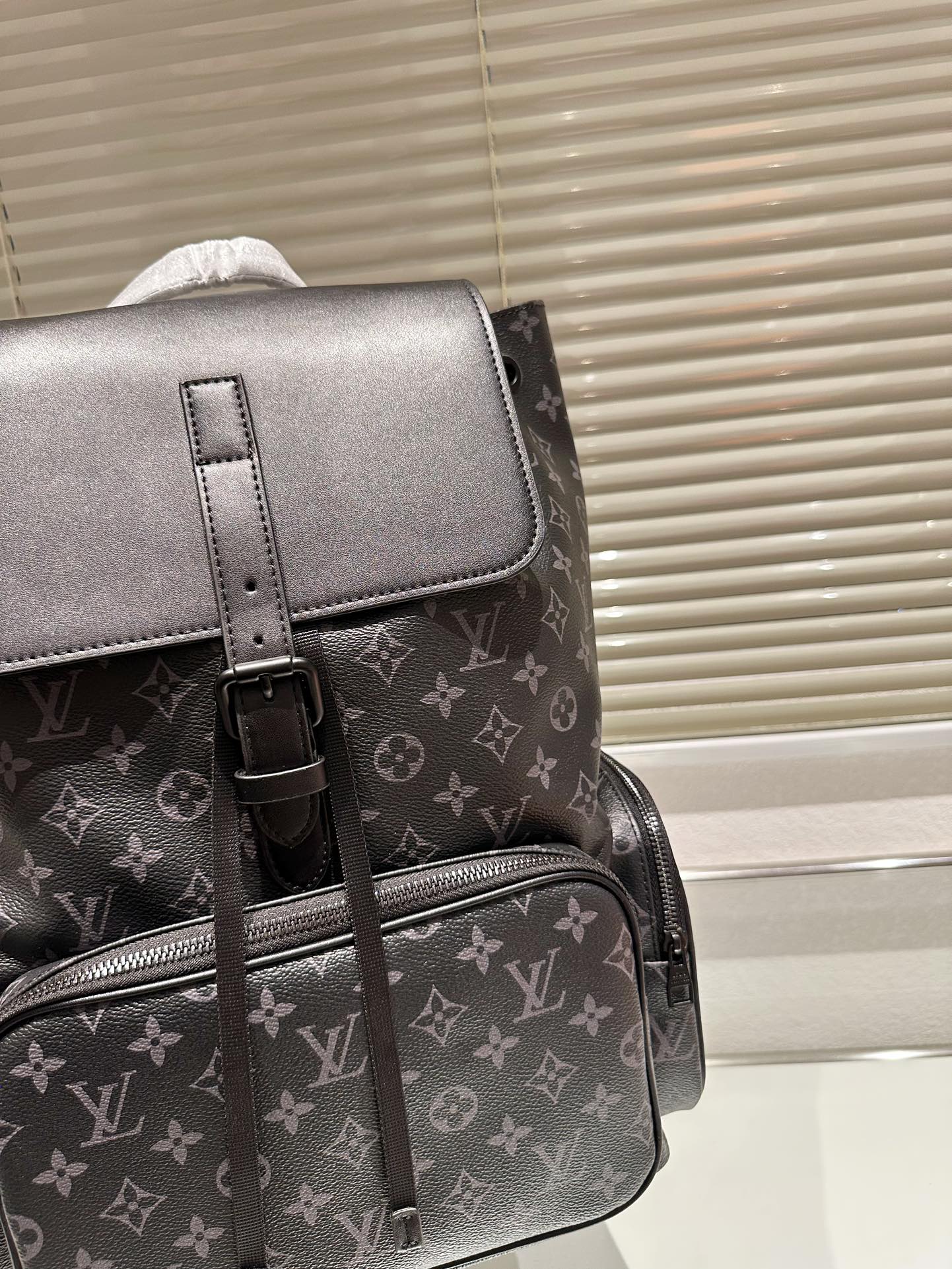 louis-petite-malle-monogram-backpack-bag-size-37-45-cm-9458