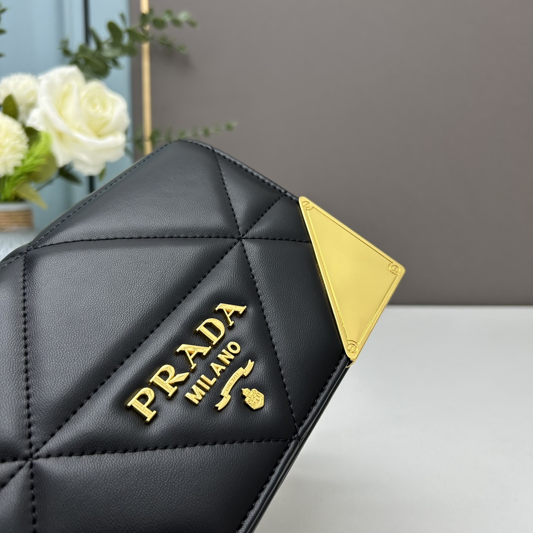 pra-new-arrival-bag-size-20-14-8cm-4550