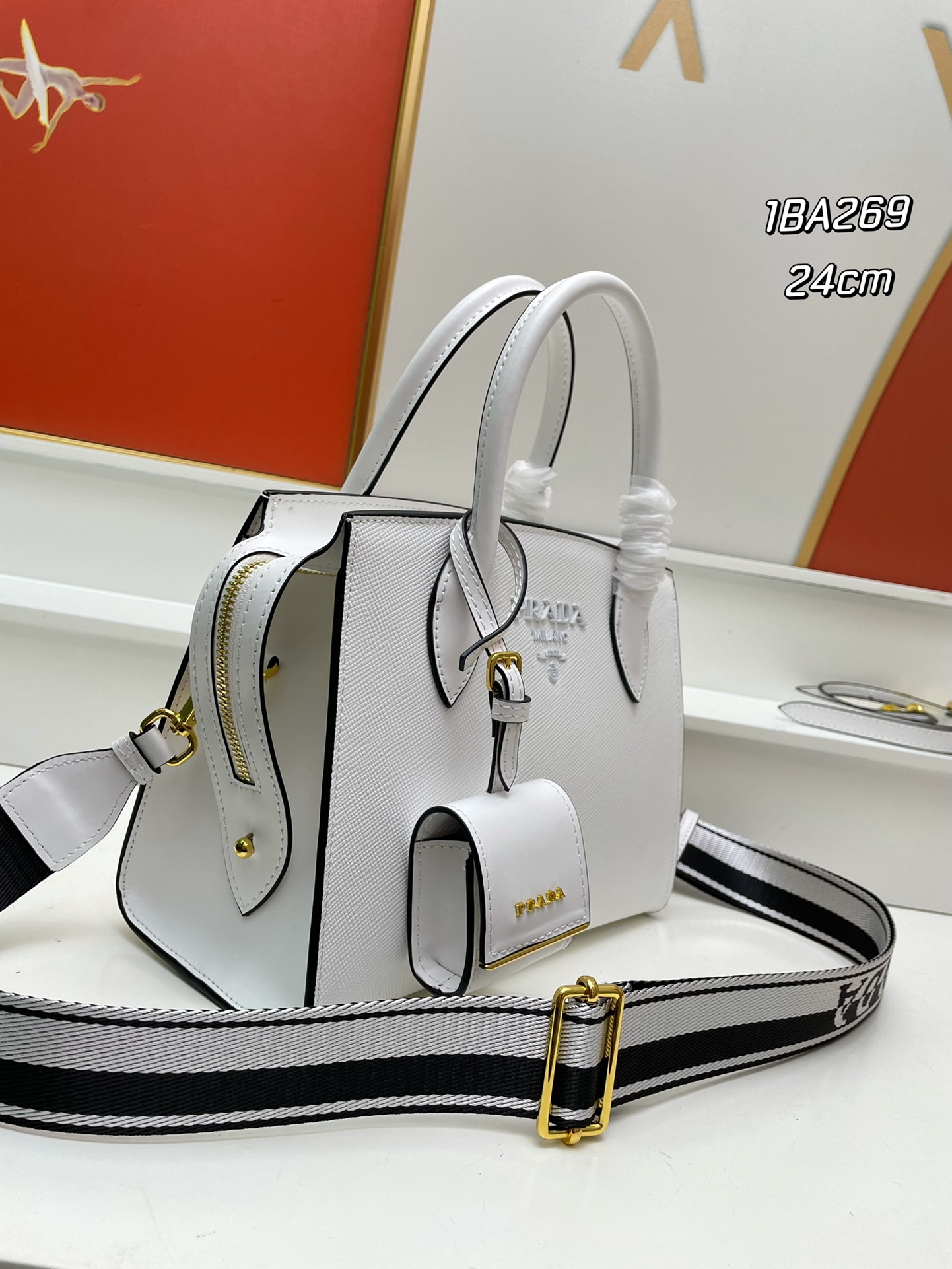 pra-monochrome-new-arrival-bag-size-24-18-12cm-1719