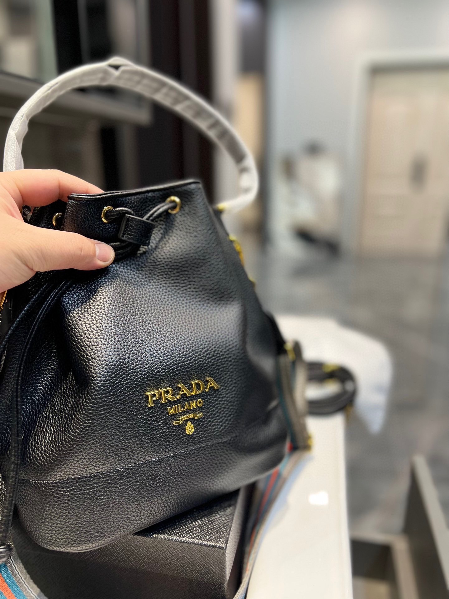 Pra new arrival bucket bag size : 25 * 21 cm